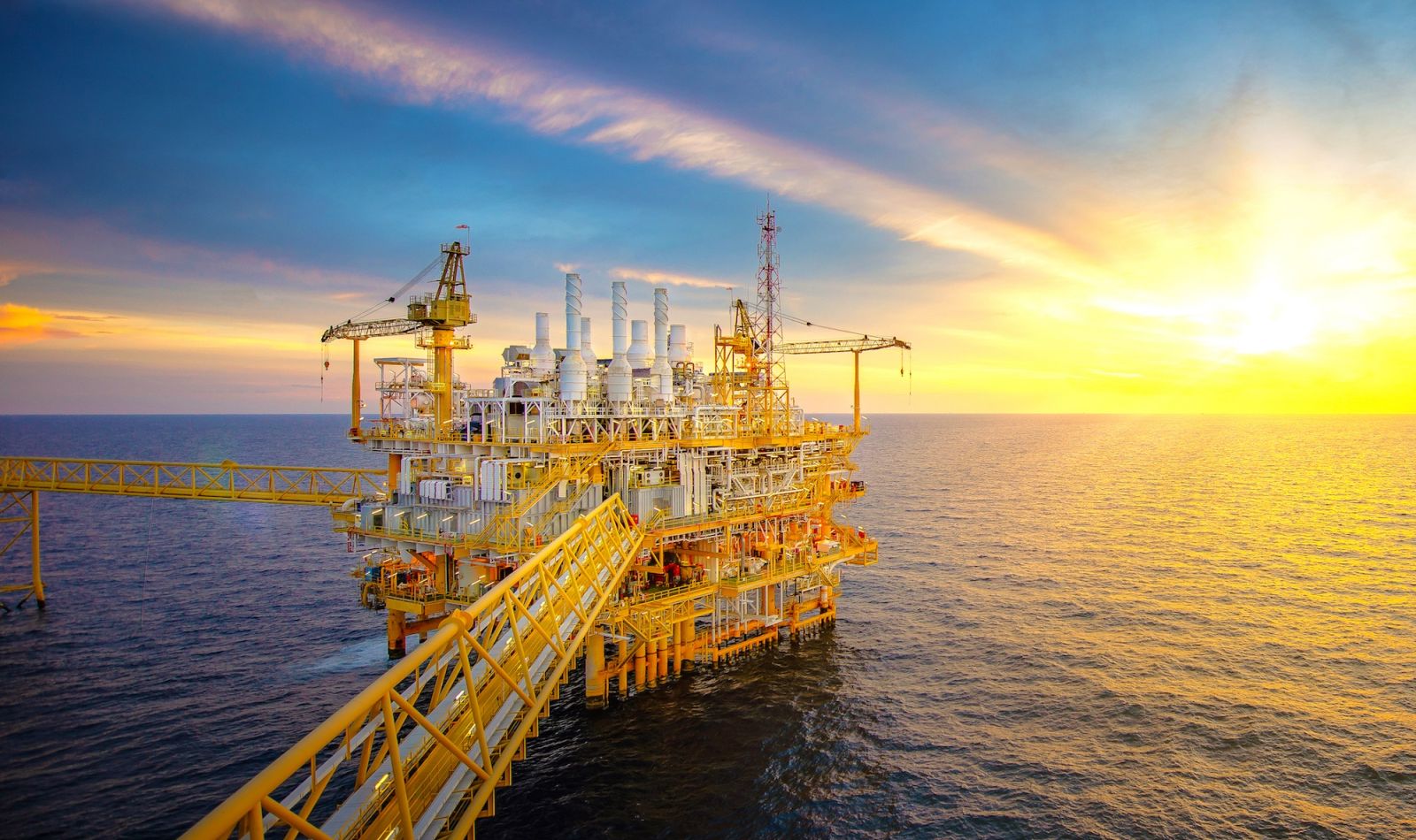 Rig platform and Supply vessel in the Gulf