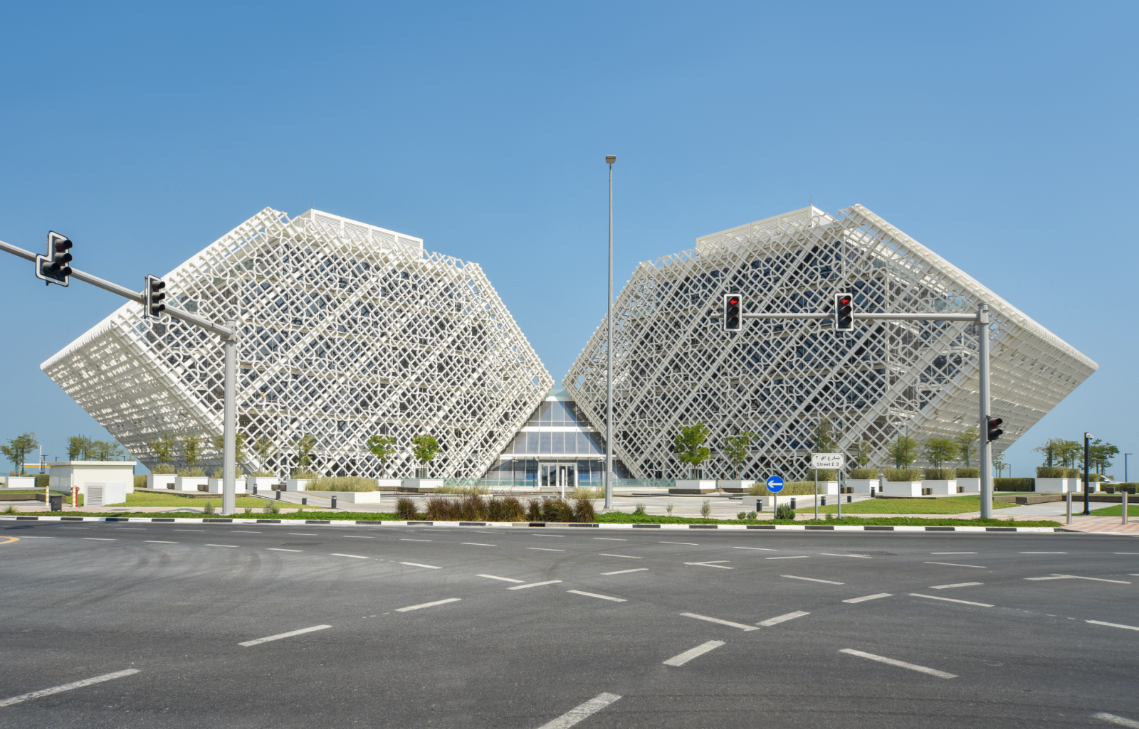 Ras Bufontas Modern Office Building Exterior